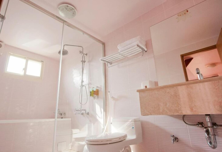 Bathroom 3, Aurora B&B, Yilan