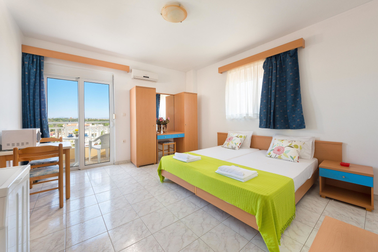 Bedroom 3, Yiannis Apartments, South Aegean