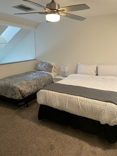 Bedroom 4, Whistler Blackcomb VR Hearthstone Lodge, Squamish-Lillooet