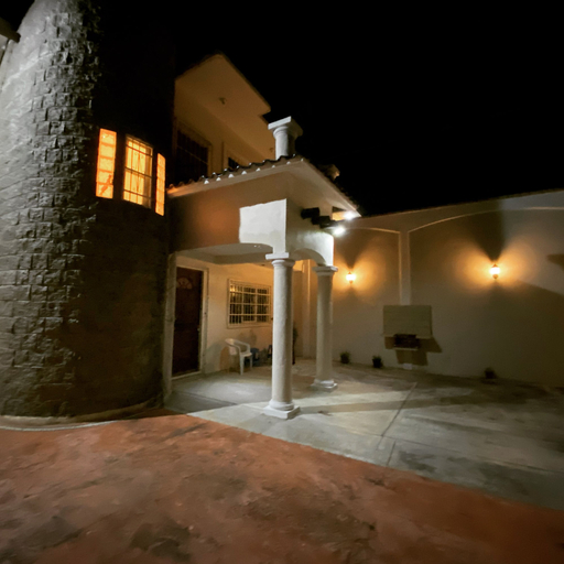 Exterior & Views