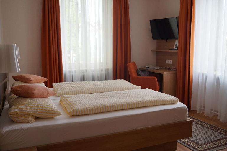Bedroom 4, Gasthof zur Traube, Konstanz