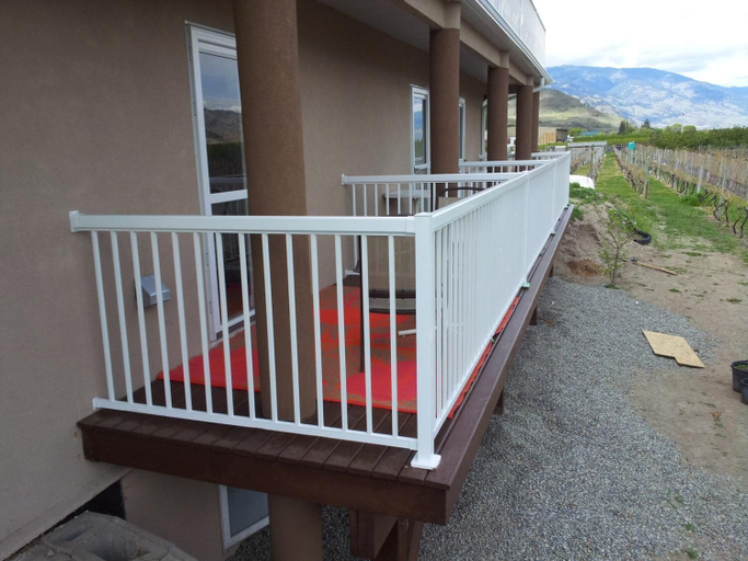 Others 5, Sonora Desert Inn, Okanagan-Similkameen