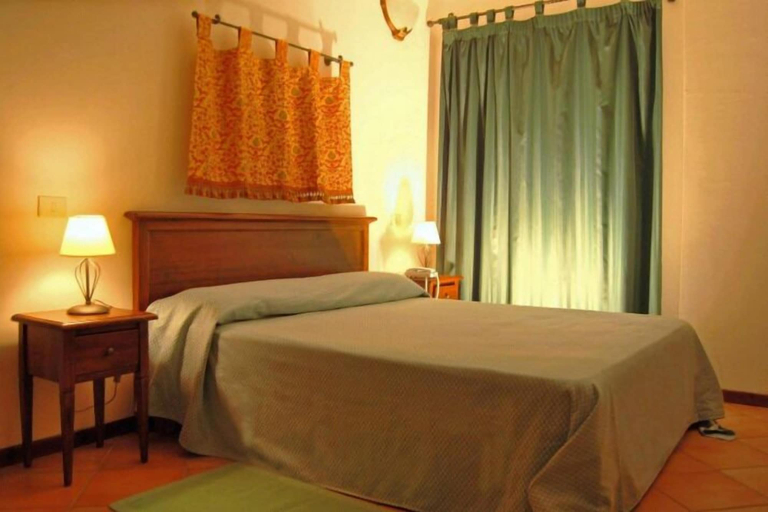 Bedroom 3, La Caveja, Caserta