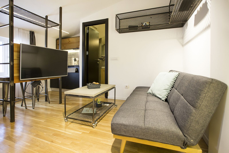 Others 4, Atomic Apartment 02, Belgrade