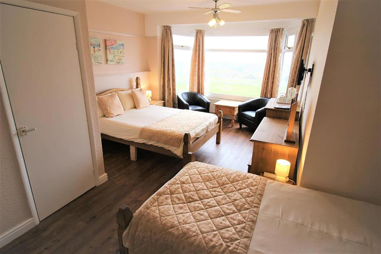 Bedroom 2, The Grand Hotel, Lincolnshire
