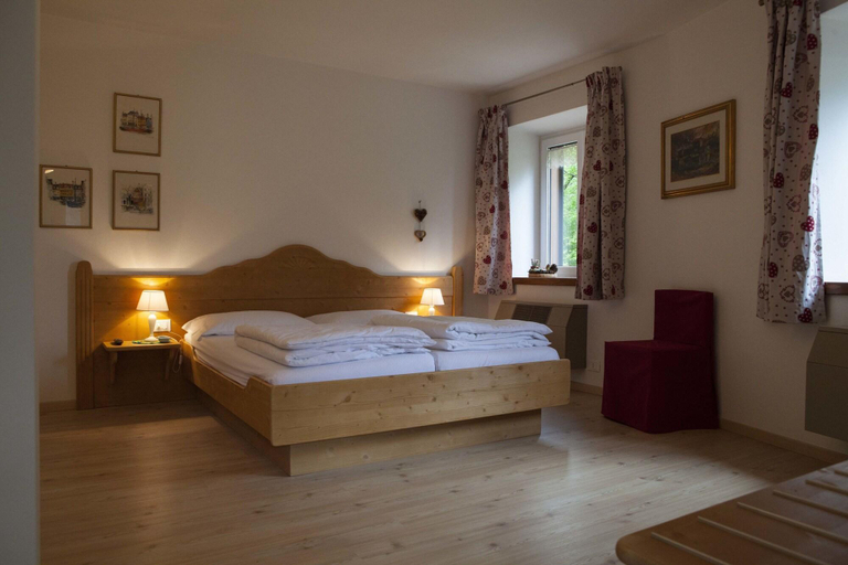 Bedroom 2, B&B Le Fontane Fam. Degan, Trento