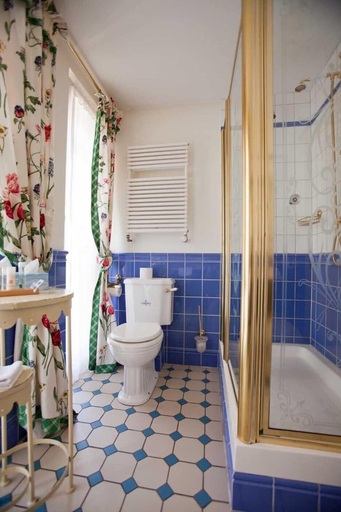 Bathroom 4, Landgasthof Alte Bergmühle, Offenbach