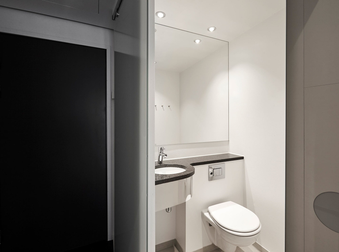 Bathroom 4, Steel House Copenhagen - Hostel, Copenhagen