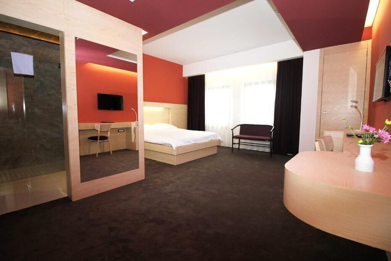 Bedroom 3, Hotel International Prishtina, Priština