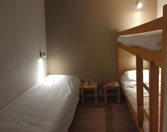 Bedroom 2, Village Vacances le Tarbesou - Appartments, Ariège