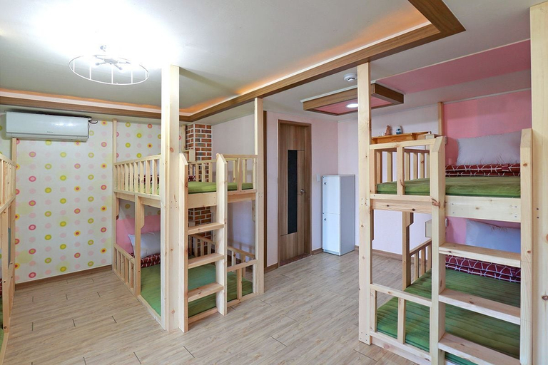 Bedroom 3, Favian Guest House, Gyeongju