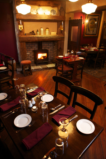 Food & Drinks 5, McMunn's