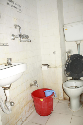 Bathroom 2, King's Land Hotel, Bagmati