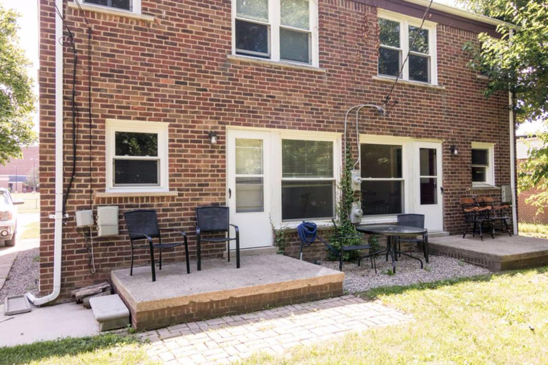 Exterior & Views 2, Two Bedroom West Stadium Bungalow - Unit 522, Washtenaw