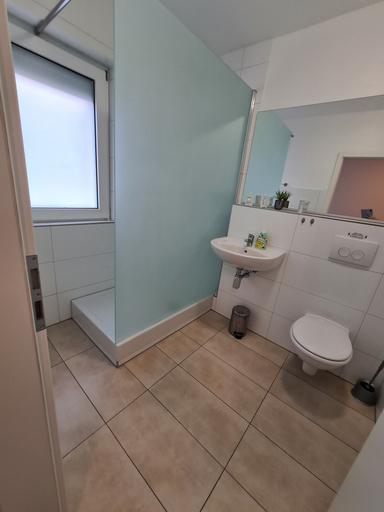 Bathroom 5, Pension Zwei A, Leverkusen