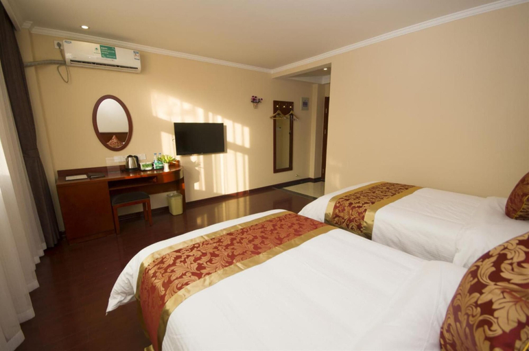 Bedroom 3, Greentree Inn Suzhou Taicang Baolong Square Express Hotel, Suzhou