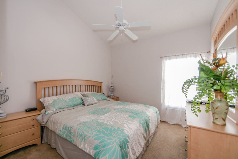 Bedroom 3, Glenbrook_16643, Lake
