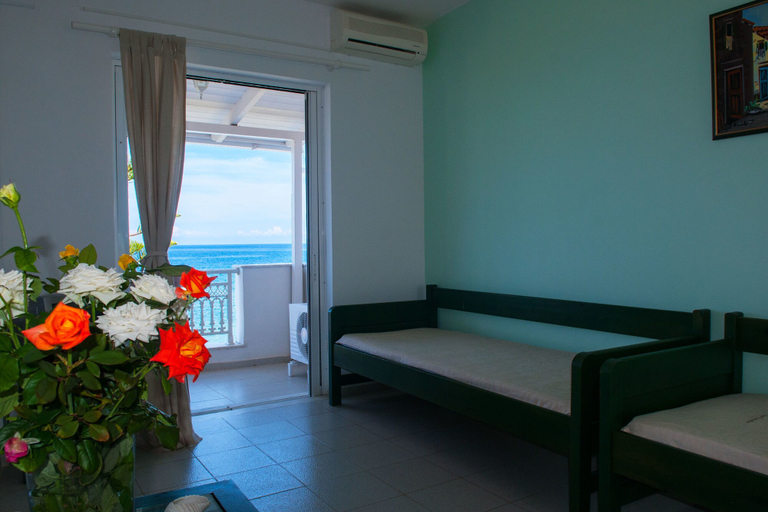 Bedroom 2, Stefania Apartments, Ionian Islands