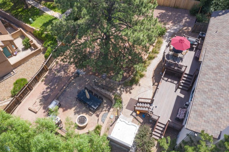 Exterior & Views 2, 4BR Entertainer AF Academy Hot Tub, Firepit!, El Paso