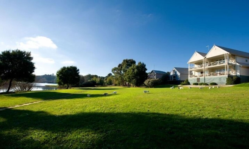 Lakeside Suites 2, Hepburn - East