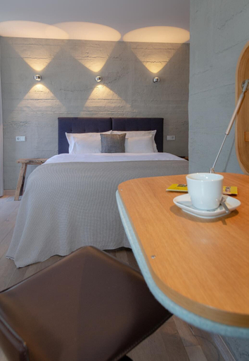 Bedroom 3, Hotel Luise & Luisenhof, Ansbach