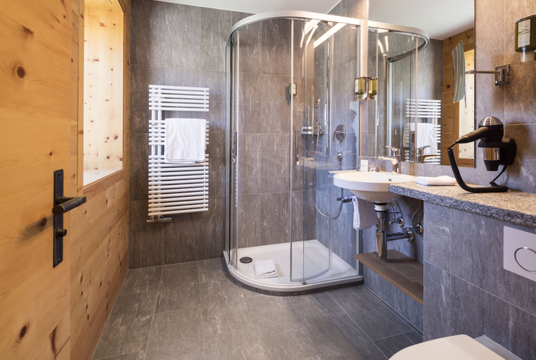 Bathroom 5, Riffelhaus 1853, Visp
