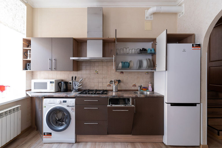 Others 5, Four-room apartment on Nevsky 106, Sankt-Peterburg gorsovet