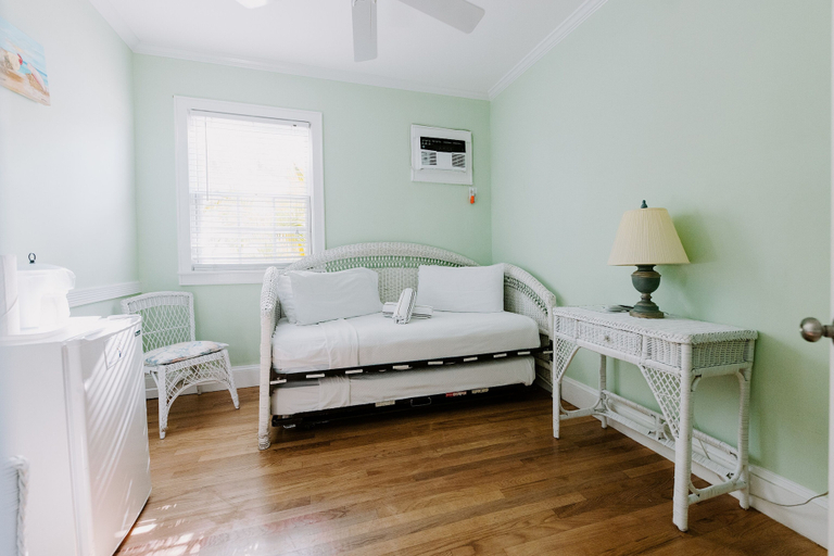 Bedroom 3, Amsterdam's Curry Mansion Inn, Monroe