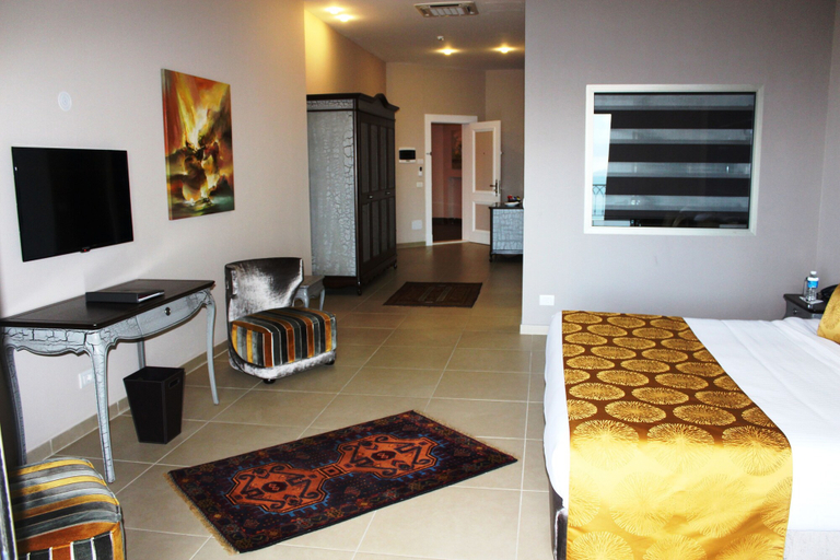 Bedroom 3, Cherry Blossom Boutique Hotel, Baabda