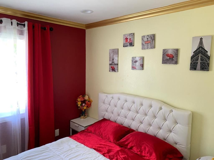 Bedroom 3, LAX guest house, Los Angeles