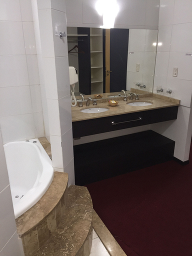 Bathroom 3, Hotel Nuevo Mundo, San Rafael
