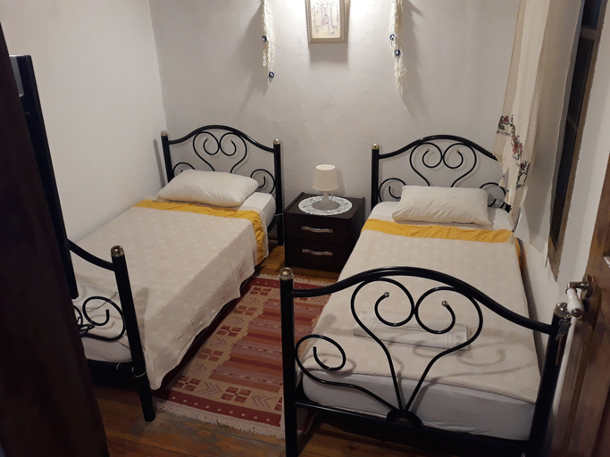 Bedroom 2, Ayfada Cafe&Pansiyon, Ayvalık