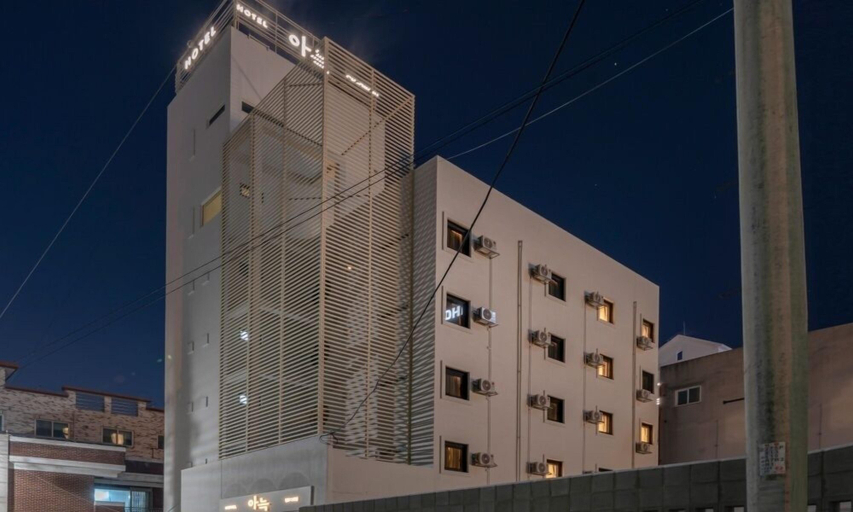 Exterior & Views, The Hyoo-Sik AANK Cheongju Uam 2 branch, Cheongwon