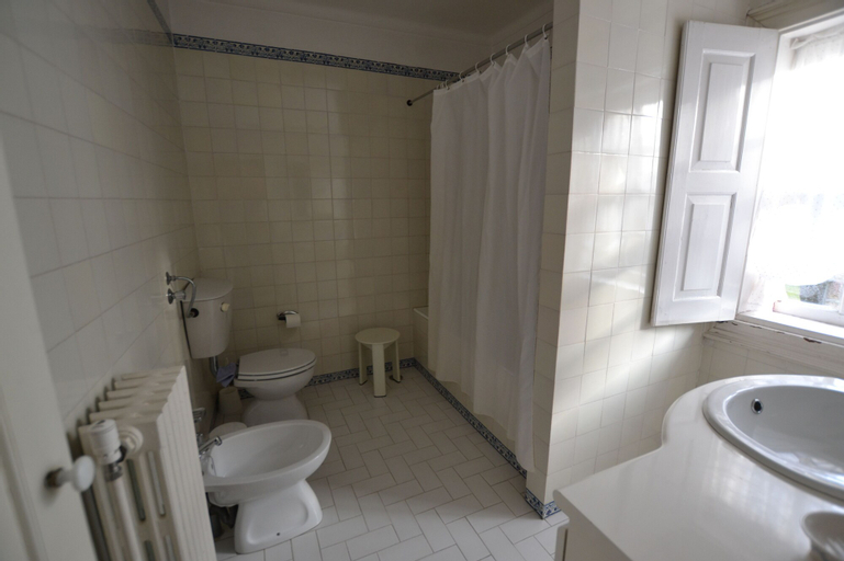 Bedroom 4, Casa das Paredes, Fafe