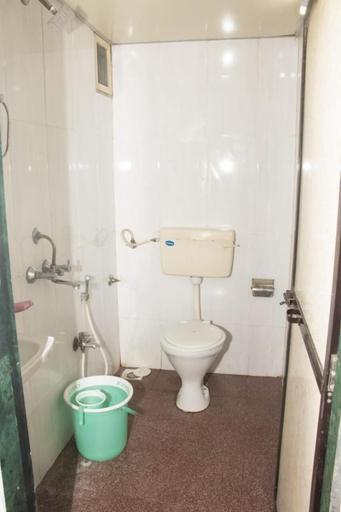 Bathroom 2, Star Suites Hotel, Mumbai Suburban