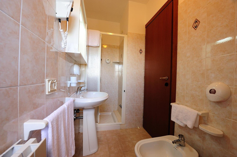 Bathroom 5, Agriturismo Colle degli Olivi, Perugia