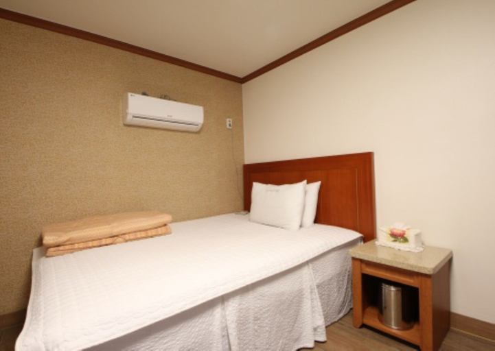 Bedroom 3, Yangji Park Hotel, Changwon