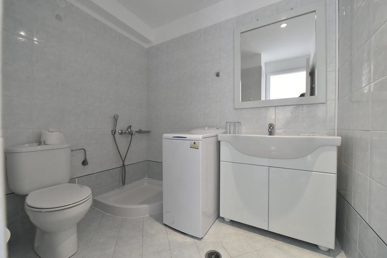 Bathroom 4, Ikaros Art Hotel, Crete