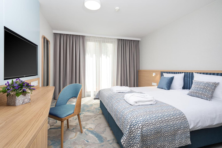 Bedroom 4, Maloves Spa Resort, Puck