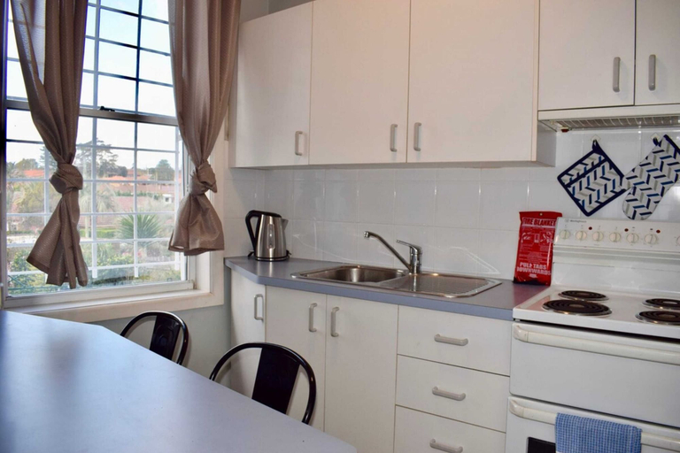 Others 5, Comfortable 3 Bedroom Apartment In Trendy Haberfield, Sydney