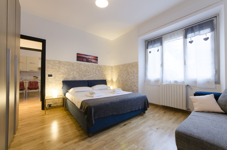 Bedroom 2, JOIVY Couzy Flat Albaro a Pochi Minuti dal Mare, Genova
