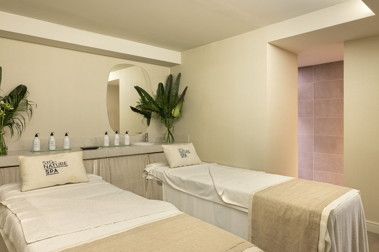 Bedroom 4, ME Sitges Terramar, Barcelona