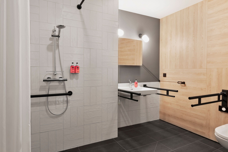 Bathroom 3, Moxy Szczecin City, Szczecin