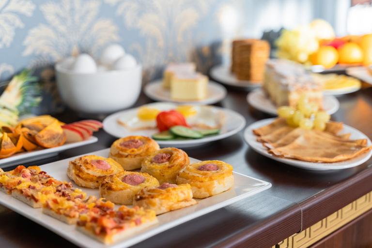 Food & Drinks 4, Sapphire Hotel, Sankt-Peterburg gorsovet