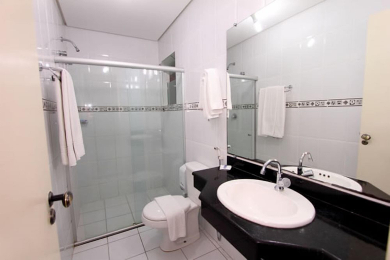 Bathroom 5, Hotel Adriattico, Porto Seguro
