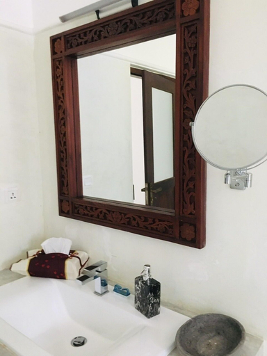 Bathroom 5, Silence Garden, Hikkaduwa