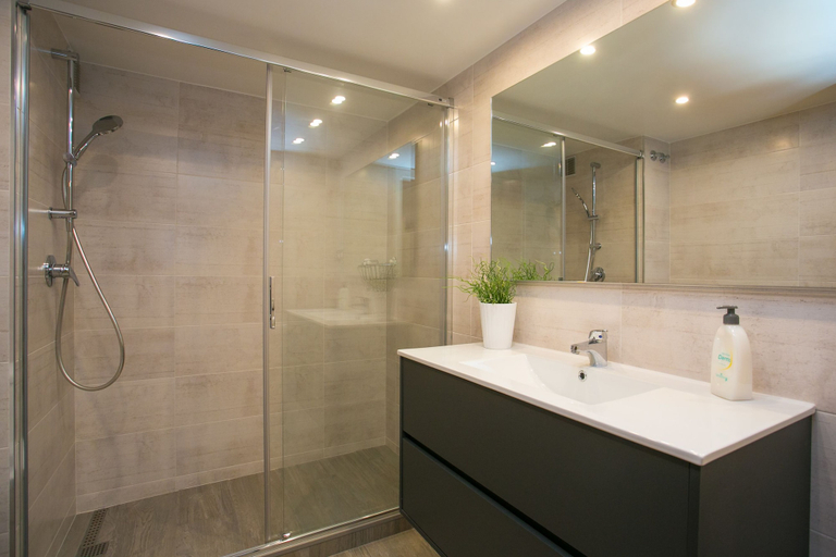 Bathroom 4, Apartment With Large And Private Terrace, Barcelona