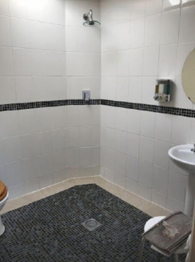 Bathroom 4, Beautiful Wales, Gwynedd