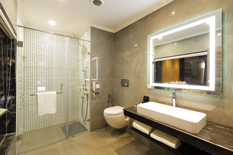 Bathroom 5, juSTa Cliffend Resort & Spa Mashobra Shimla, Shimla