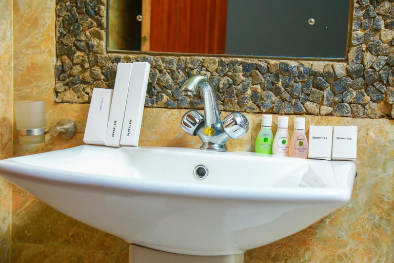 Bathroom 4, Elegance Range Resort, K.F.G. & G. Korale